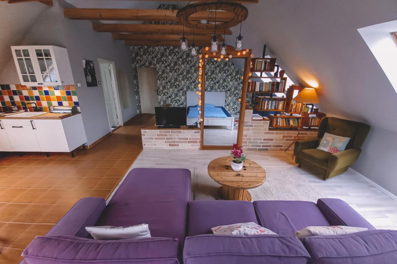 Pannonia Apartment Göd Exteriör bild